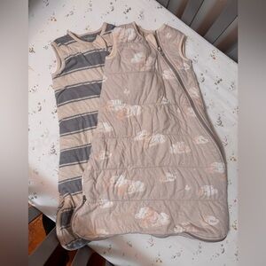 Bundle of Burts Bees Beekeeper sleep sacks size small